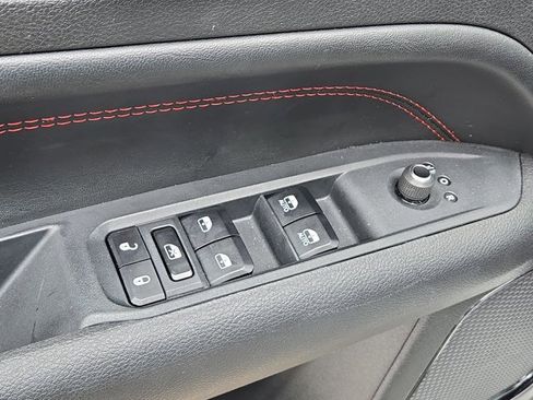 Used 2025 Jeep Compass Trailhawk w/ Trailer Tow Group image 13