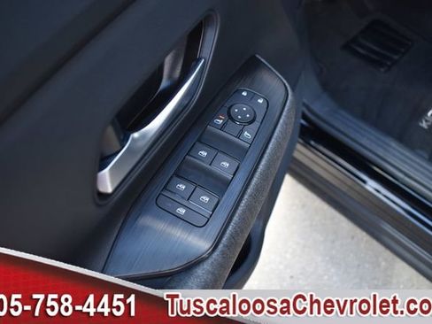 Used 2026 Nissan Kicks SV w/ SV Premium Package FWD image 17