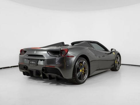 Used 2017 Ferrari 488 Spider RWD image 8