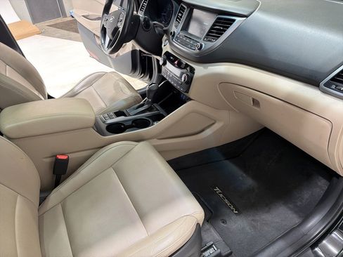 Used 2017 Hyundai Tucson Limited w/ Limited Ultimate Package 03 image 27