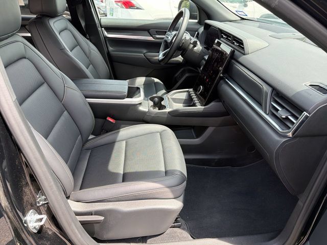 Used 2026 GMC Terrain Elevation w/ Elevation Premium Package FWD image 27