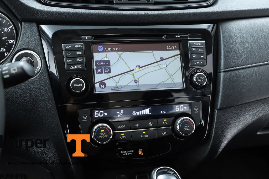 Used 2017 Nissan Rogue SV w/ SV Premium Package FWD image 61