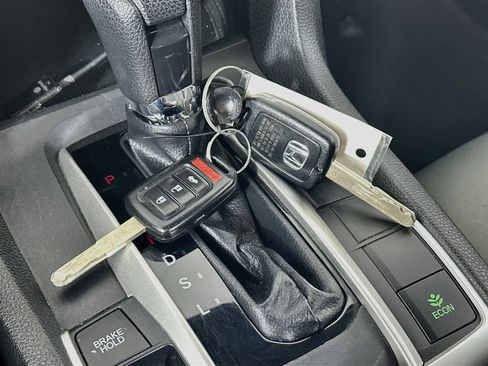 Used 2020 Honda Civic LX image 24