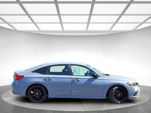 Certified 2022 Honda Civic Sport image 2