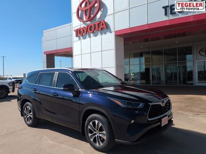 New 2025 Toyota Highlander XLE