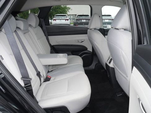 Used 2025 Hyundai Tucson SEL FWD image 23