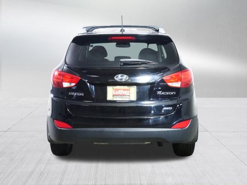 Used 2012 Hyundai Tucson GLS image 6