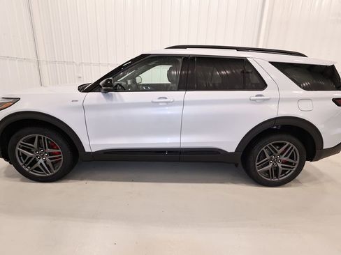 New 2026 Ford Explorer ST-Line AWD/4WD image 5