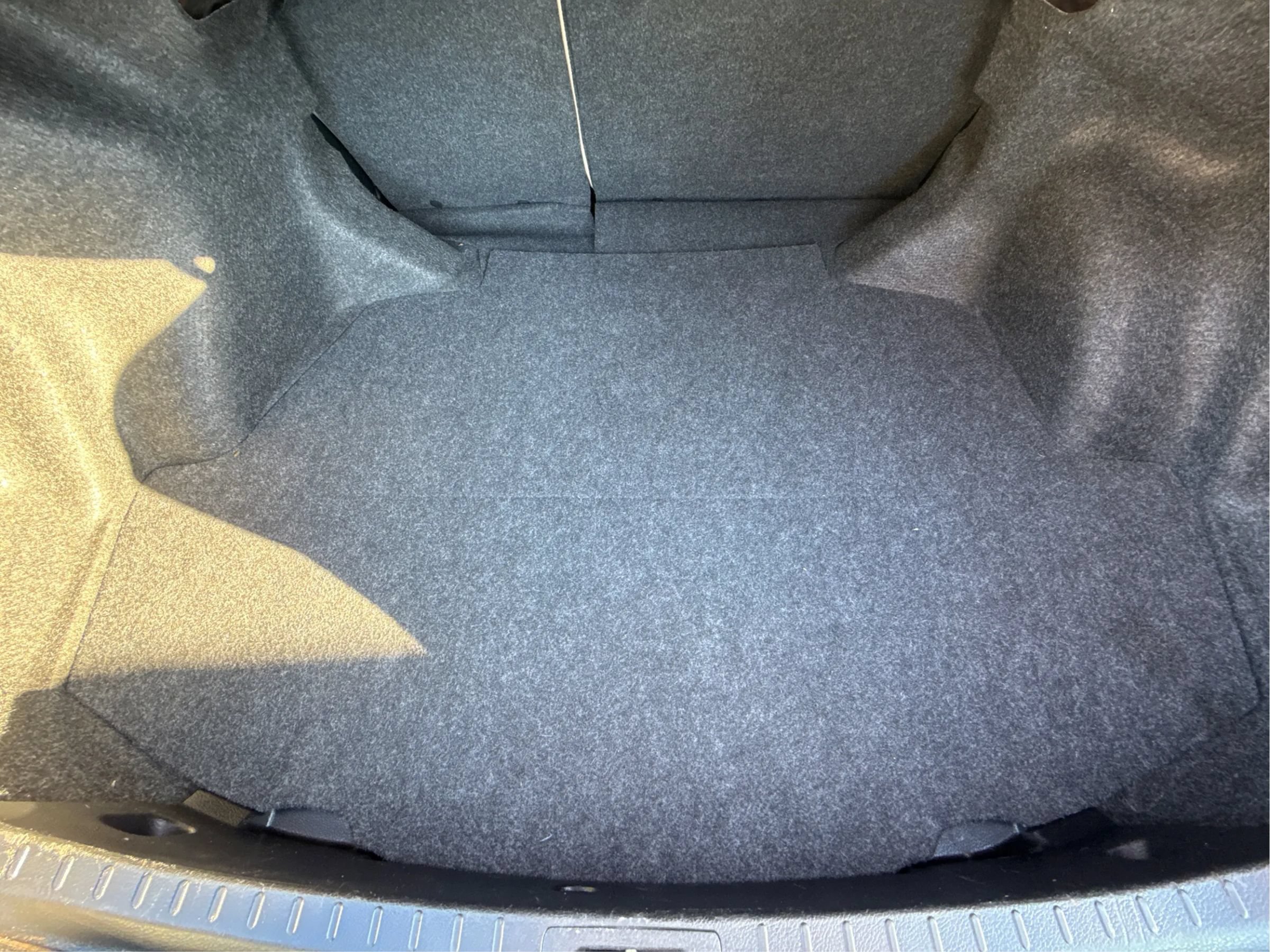 Used 2016 Toyota Corolla LE FWD image 21