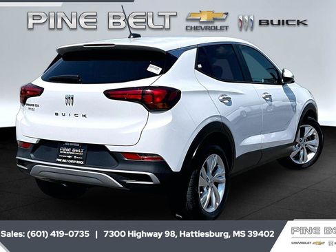 Used 2024 Buick Encore GX Preferred FWD image 11