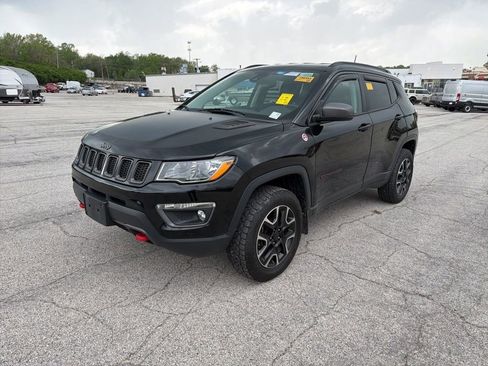 Used 2021 Jeep Compass Trailhawk w/ Convenience Group AWD/4WD image 1