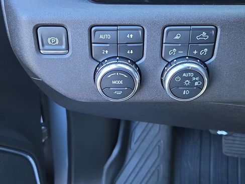 Used 2024 GMC Sierra 1500 Elevation w/ Elevation Premium Package image 20