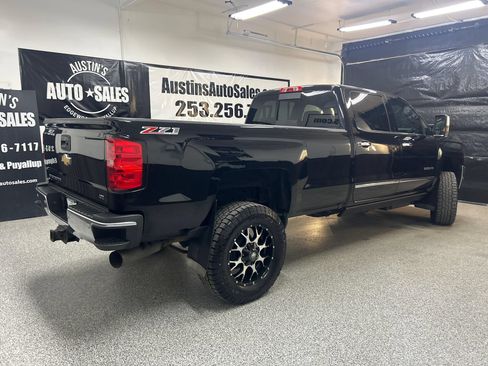 Used 2015 Chevrolet Silverado 3500 LTZ w/ Duramax Plus Package AWD/4WD image 6
