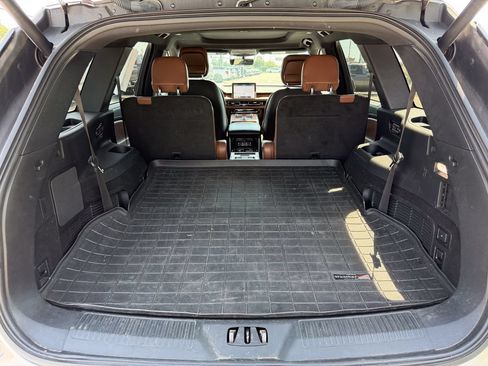 Used 2020 Lincoln Aviator Reserve w/ Equipment Group 201A AWD/4WD image 15
