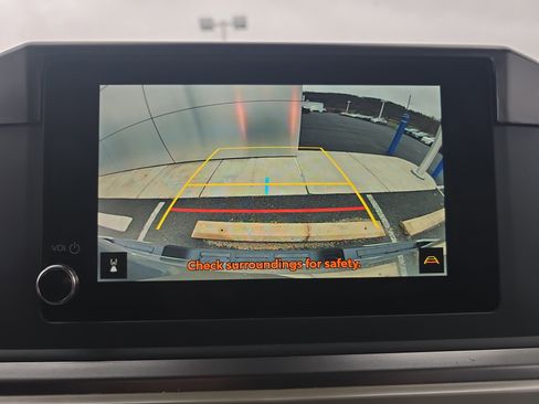 Used 2025 Toyota Tacoma TRD Sport image 27