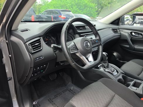 Used 2020 Nissan Rogue SV w/ Premium Package AWD/4WD image 8