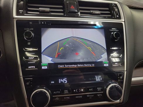 Used 2019 Subaru Outback 2.5i Touring image 18