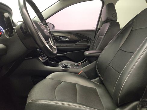 Used 2023 GMC Terrain SLT image 17