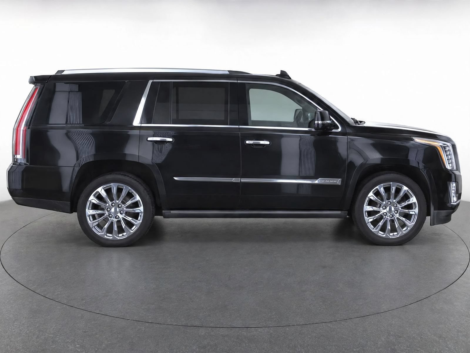 Used 2015 Cadillac Escalade Premium RWD image 8