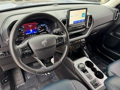 Used 2024 Ford Bronco Sport Outer Banks image 3