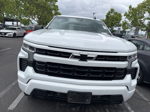Used 2022 Chevrolet Silverado 1500 RST AWD/4WD image 2