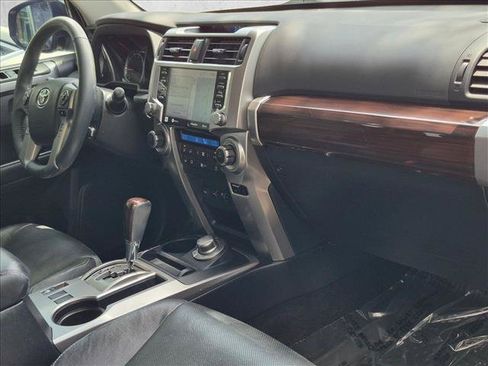 Used 2022 Toyota 4Runner Limited AWD/4WD image 22