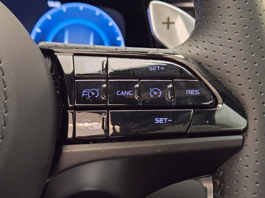 Certified 2024 Maserati Grecale GT AWD/4WD image 32