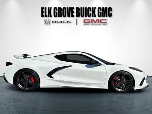 Used 2024 Chevrolet Corvette Stingray Preferred Cpe w/ 2LT RWD image 3