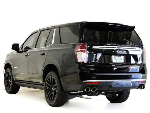 Used 2021 Chevrolet Tahoe High Country w/ Premium Package AWD/4WD image 8