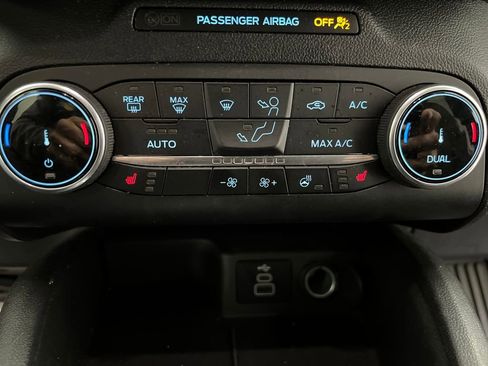 Used 2024 Ford Escape ST-Line w/ Cold Weather Package image 46