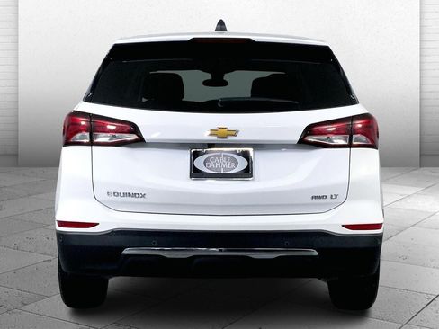 Used 2024 Chevrolet Equinox LT AWD/4WD image 3
