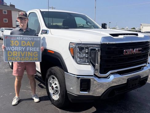 Used 2022 GMC Sierra 2500 Pro w/ Convenience Package AWD/4WD image 1