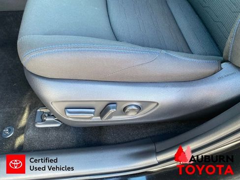 Certified 2025 Toyota RAV4 SE AWD/4WD image 31