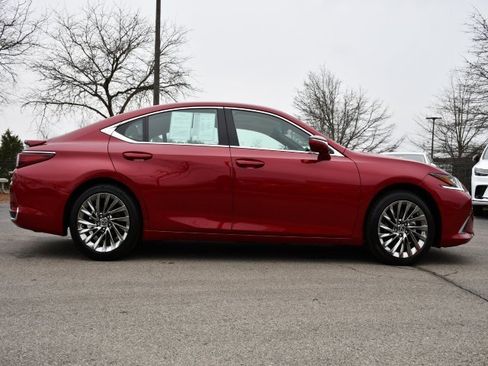 Used 2025 Lexus ES 300h Ultra Luxury image 8