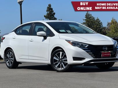 New 2025 Nissan Versa SV w/ Trunk Package