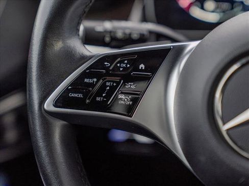 Certified 2023 Mercedes-Benz GLC 300 4MATIC image 28