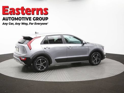 Used 2025 Kia Niro LX FWD image 41