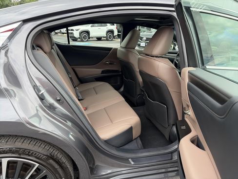 Certified 2025 Lexus ES 350 w/ Premium Package FWD image 14