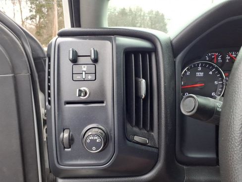 Used 2017 Chevrolet Silverado 2500 W/T image 29