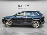 Used 2020 Jeep Cherokee Limited image 2