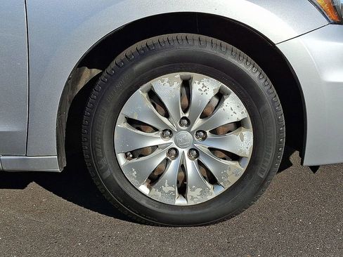 Used 2012 Honda Accord LX image 9