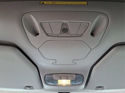 Used 2022 Ford Transit Connect XLT FWD image 22