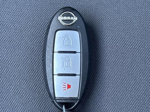 Certified 2024 Nissan Frontier SV image 22