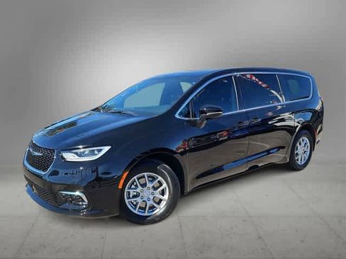 New 2026 Chrysler Pacifica Select FWD image 1