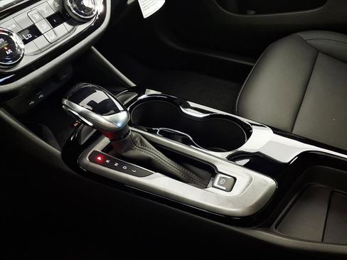 New 2026 Buick Envista Sport Touring image 19