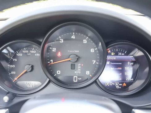 Used 2021 Porsche 718 Cayman RWD image 25