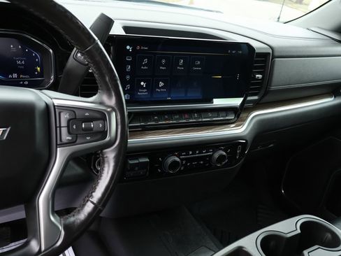 Used 2022 Chevrolet Silverado 1500 LT image 28