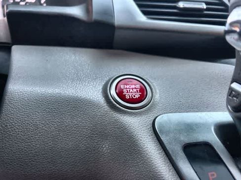 Used 2014 Honda Odyssey Touring Elite image 28