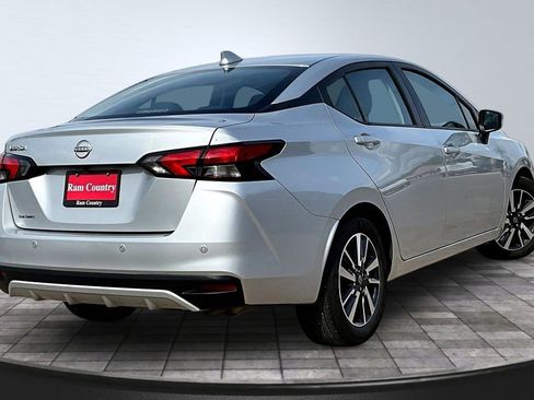 Used 2025 Nissan Versa SV FWD image 7