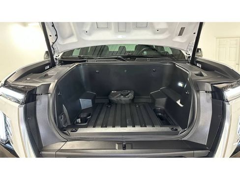 Used 2025 GMC Sierra EV Denali AWD/4WD image 4